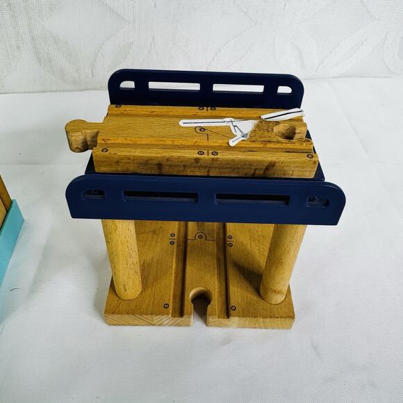 Chuggington Tunnel Depot Wood Railroad Tunnel Bridge & Various Tracks Lot - Picture 4 of 10